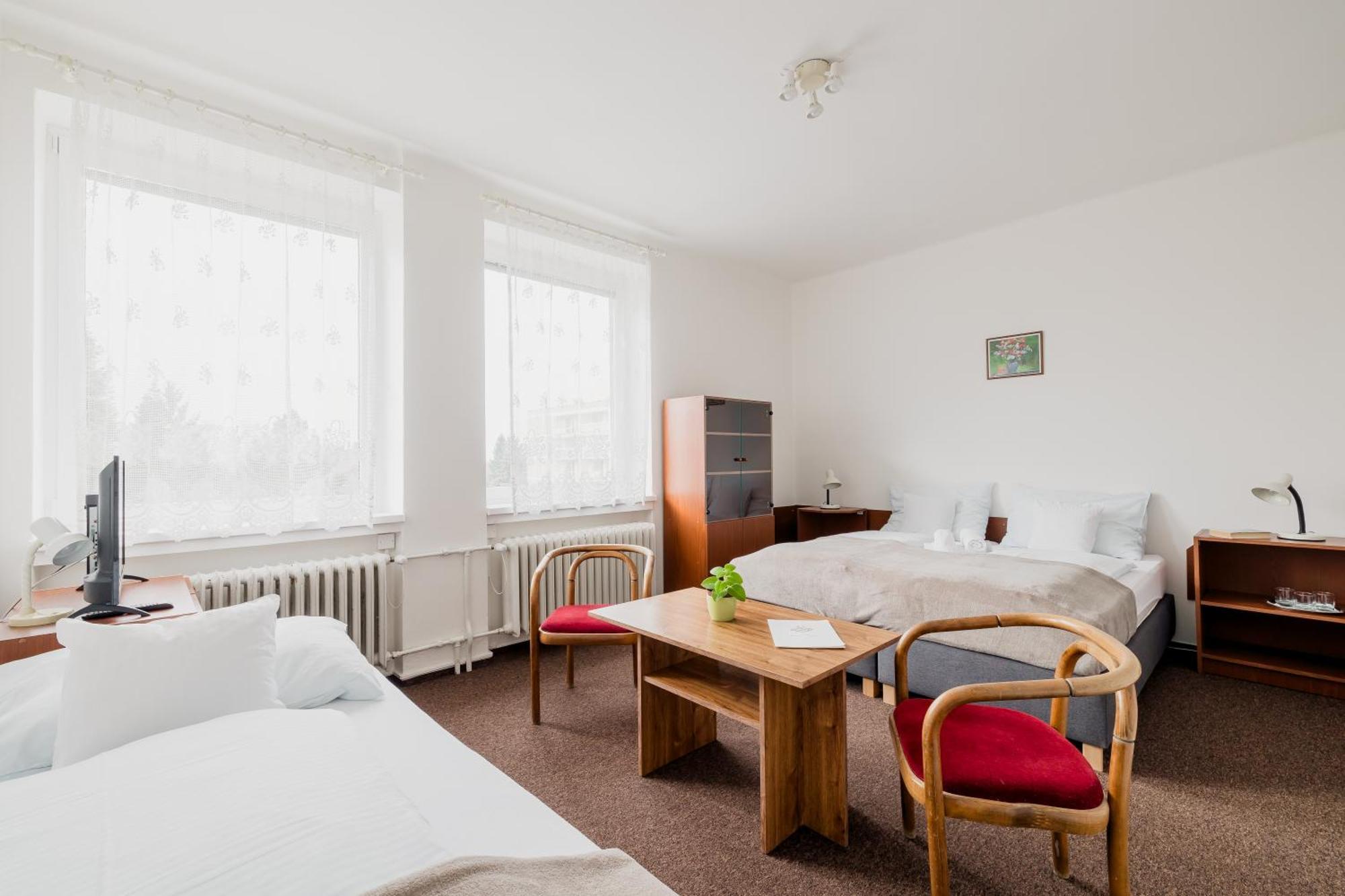 Hotel Добрушка Экстерьер фото
