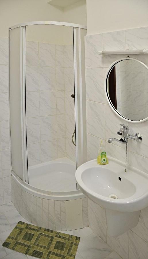 Hotel Добрушка Экстерьер фото